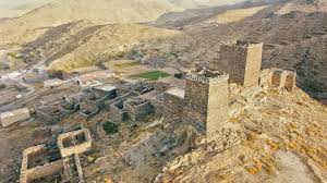 تصويري قريه الكلادا في سراه بني سعد لقبيله السياييل من النفعه من بني سعد جنوب غرب الطائف المتربعه على قمم جبال الحجاز city photo aerial natural landmarks