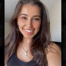 Alex Newcomb Weiland (@lissfulthinking)