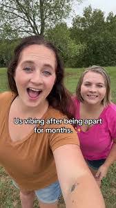 Jessica Lanning's Instagram, Twitter & Facebook