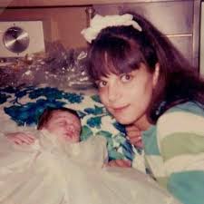 1978 Mom: Who's the Christmas Cookie Monster?! All three of you are in big  trouble, who snatched all those cookies?! Aunt Loretta: Hazel, I know  you're not yelling at my sweet little