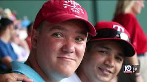 Beloved Brookshire Brothers sackers helps deliver supplies to Louisiana