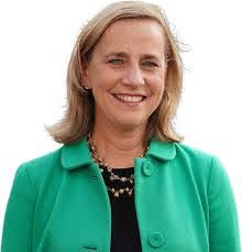 Sarah Craig's Instagram, Twitter & Facebook