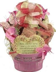 Birthday Gift Baskets For Mom Cute Gift For Mom On Mothers Day May 13th Mother S Day Gift Baskets Mom Gift Basket Happy Birthday Gifts