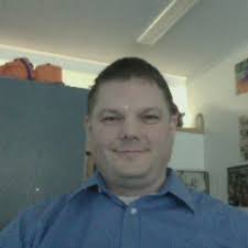 Erik Hubbard's Instagram, Twitter & Facebook