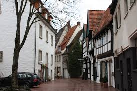 Ic, re, nordwestbahn nach wilhelmshaven und osnabrück großstadt mit flair moderne architektur und malerische altstadt. Datei Osnabruck Altstadt Jpg Reisefuhrer Auf Wikivoyage