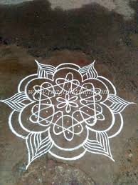 7 4 In Between Doted Kolam With Outer Design In Rice Powder Kolam Designs Easy Rangoli Designs Rangoli Designs