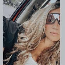 Christy Barr's Instagram, Twitter & Facebook