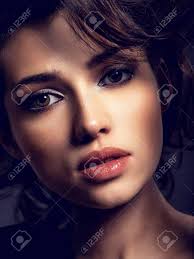 Does Margot look much older than her age (33) to you? (She's a 10 either  way, but I'm curious) : r/VindictaRateCelebs