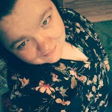 Kimberly Axelson's Instagram, Twitter & Facebook