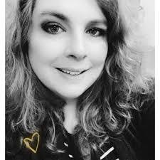 Candace Taylor's Instagram, Twitter & Facebook