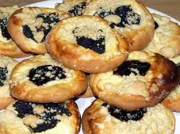 April 25, 2020 tschechische rezepte kuche erleben its de tschechische kuche 2016 amazon de petr sykora magdalena kuchen im glas selbst gemacht chefkoch de video geschenke aus der kuche selbstgemacht. Kolatschen Rezept Tschechische Hefe Kolatschen Mit Quark Mohn Pflaumenmarmelade Und Streusel