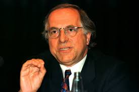 Image of AVENTIS CHIEF FINANCIAL OFFICER PATRICK LANGLOIS OF FRANCE  GESTURES AS