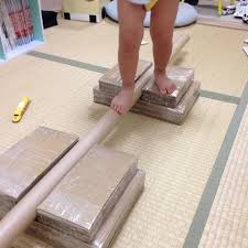手作り 平均台 子供 室内 遊び 平均台 手作り