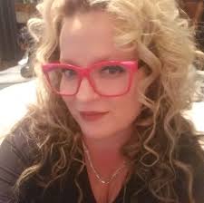 What are good low-calorie drink options for a diet?