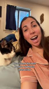 Best heckle ever? Wait for it., This is from Chicago, last year. I’ll be  back there at @thedentheatre tomorrow 🙌 UPCOMING SHOWS:, April 10 •  CHICAGO, IL, April 12 • CEDAR RAPIDS, IA, April 13 • ...