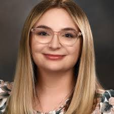 How to Develop and Retain Employees in a Competitive Job Market