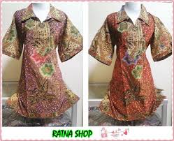 Bisa memakai apa yang mereka inginkan di bawah abaya mereka, dari skinny jeans ke puncak slinky; Model Baju Batik Jumbo Grosir Batik Solo Terkini