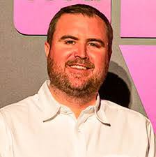 Pat Capra's Instagram, Twitter & Facebook