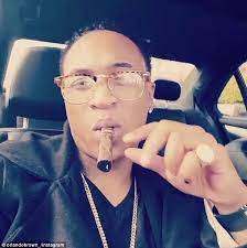 Orland brown, 32, who is famous for portraying eddie thomas in the popular disney show that's. Orlando Brown Posts An Instagram Pic And Laughs Of Allegations Of Abuse Daily Mail Online