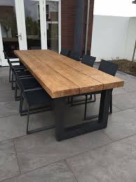 Robuster Gartentisch Outdoorkuche Gartentisch Outdoorkuche Robuster In 2020 Patio Dining Table Wooden Patio Furniture Patio Table