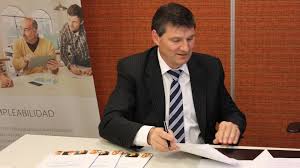 Lincoln es uno de los 135 partidos de la provincia argentina de buenos aires. Detuvieron Al Ex Intendente Kirchnerista De Lincoln Jorge Fernandez Acusado De 39 Hechos De Corrupcion Infobae