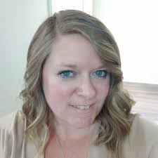 Sue Chase's Instagram, Twitter & Facebook