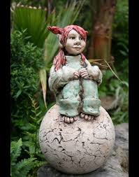 Keramik Elfe Gartenfigur Beetstecker Rosenkugel Mj Arts Skulptur Gartenfiguren Skulpturen Keramik