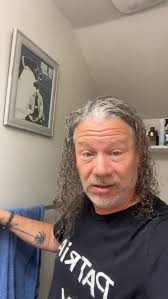 Dice Alain Castillo que el es frikiii, pipooooo miraaaaa mis tubosssss y  mis botassss, Yadi Sanz explícaleeeeeee !