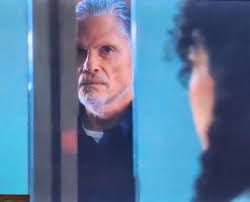 Who thinks that the killer is not Cyrus but actually Portia?