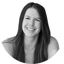 Allison Knott's Instagram, Twitter & Facebook