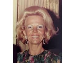 Bonnie Bolding's Instagram, Twitter & Facebook