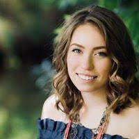 Allison Moorhead's Instagram, Twitter & Facebook