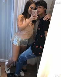 No instagram stories, mel maia mostra aliança de compromisso que ganhou do primeiro namorado. Meu Amor Maior Diz Mel Maia Em Foto Com Erick Andreas Seu Primeiro Namorado Purebreak