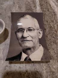 Identifying a soldier in a 1899 tintype photo?