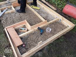 Es ist also ganz leicht so ein gewächshaus oder speziell tomatenhaus nachzubauen. Upcycling Diy Gewachshaus Aus Alten Fenstern Bauen