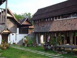 It is one of the mukim in besut and also the central administration here. Istana Istana Lama Di Kampong Raja Besut Terengganu Facebook