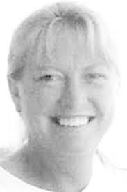 Sara Pease's Instagram, Twitter & Facebook