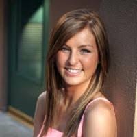 Kelly Engle's Instagram, Twitter & Facebook