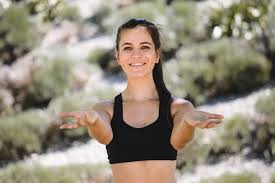 Beautiful pics, and an excellent commentary. Good Vibes Only Deine 30 Tage Yoga Challenge 2019 Mady Morrison Yoga Lifestyle