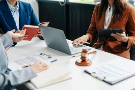 The Future of Law Firms: AI-Powered Legal Practice Management Software |  Beveron Technologies