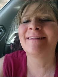 Robin Kraft's Instagram, Twitter & Facebook