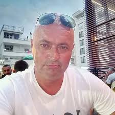 Odavno deinstalirao to smeće ,naj gora apk ikad