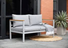 Moderne Gartenlounge Fur Fast Jeden Stil In 2020 Garten Lounge Sitzgruppe Haus Deko