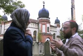 Text of rumah rumah ibadat. Allah Tak Robohkan Rumah Ibadah Non Muslim Mengapa Republika Online