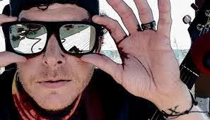 Aaron Reiss's Instagram, Twitter & Facebook