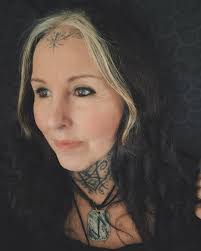 Mary Brown (@heksedans.arts) · Instagram 照片和视频