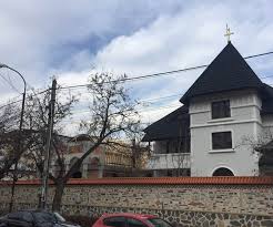 Este condusă de episcopul galaction stângă. FaceÈi Ce Face PreasfinÈitul Galaction ConstruiÈi VÄ Case Mari Cu Biserici Private Realitatea De Teleorman