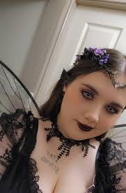 dark fairy // Happy Halloween!! 🌙🧚🏻‍♀️ what is everyone dressing up as  today?? (This look was inspired by the beautiful artwork