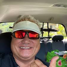 Ronald Stade's Instagram, Twitter & Facebook