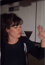 Carrie Holmes (@carriedance)